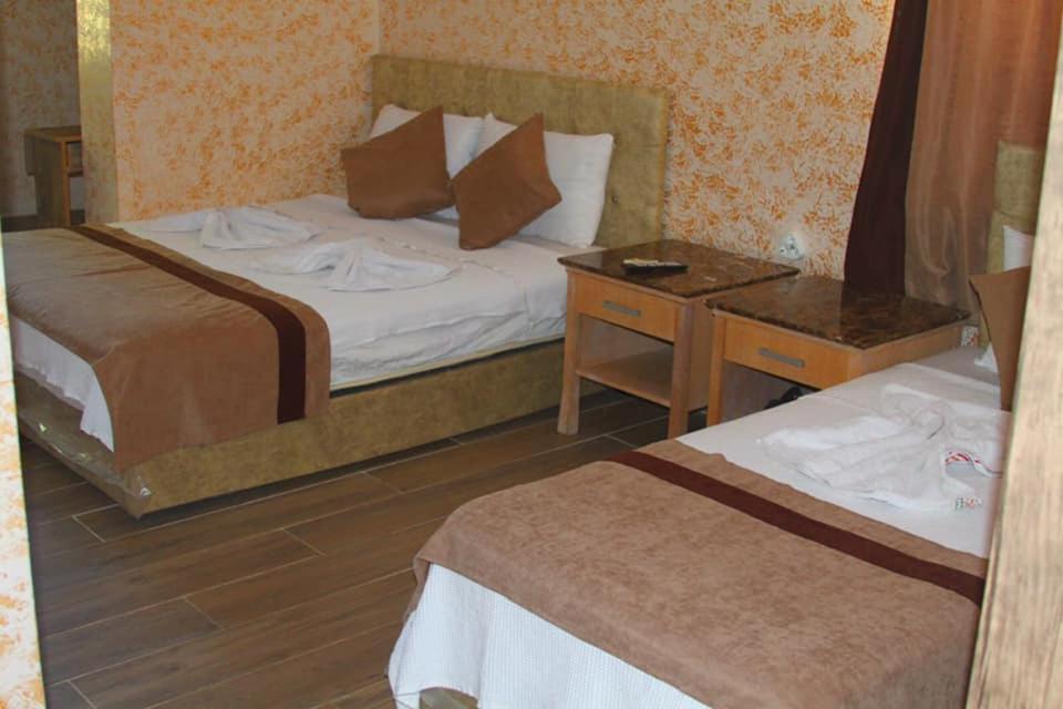 Oezguer Hotel Isiklar Antália Exterior foto